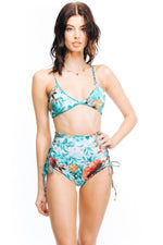 Passion Triangle Bikini Top | Boamar image 4