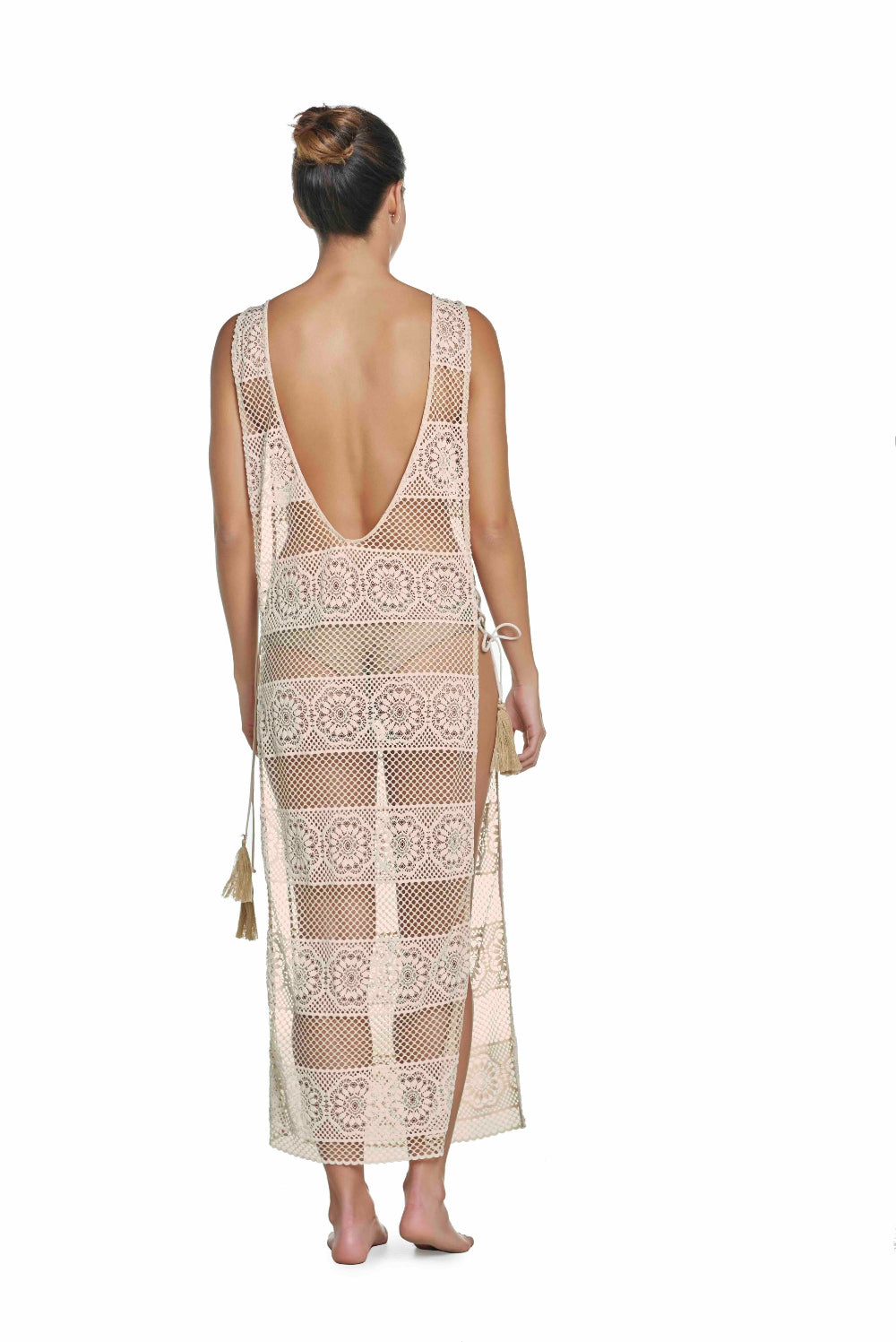 Joy white lace beach cover up PQ Swim off white see through sheer bikini best quality glamorous tiktok online elegant fancy bathing suit cover ups. A woman from New york who love quality stylish swimsuits this sheer beach cover up from sun vixen swimwear which is an online swimwear store women in USA & Canada. She is wearing a quality lace bikini with a sexy lace beach cover up which she bought from this top rated website for designer beach cover ups, sexy lace bikini cover ups, high end bikinis online 