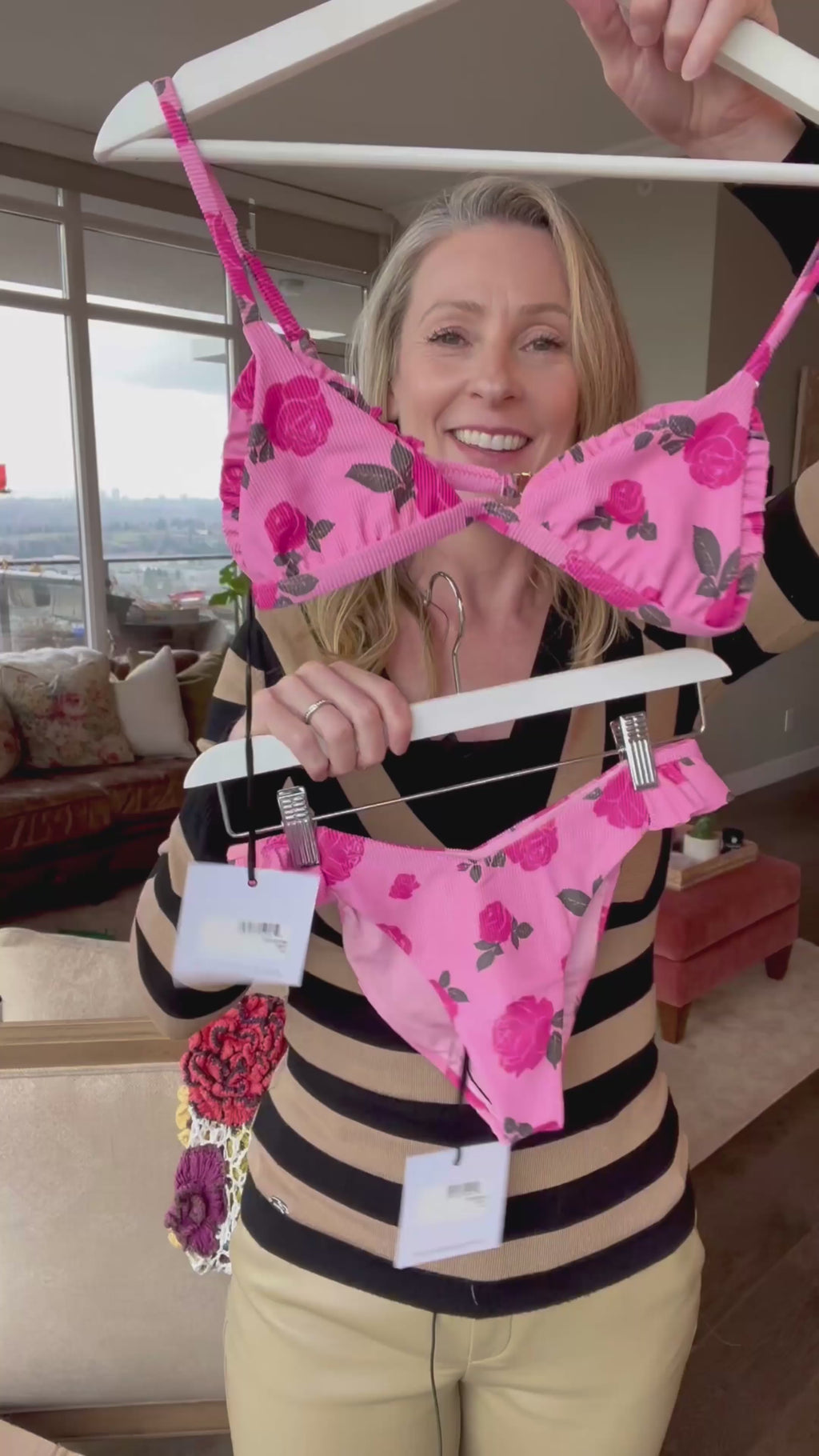 Ribbed bikini top designed by Beach Riot Swimwear glamorous high end bikinis and beachwear online buy high quality fashion swimsuits for the hottest beach vacation and pool party looks. Cute instagram swimsuits classy trendy ruffle boutique bikinis for attractive women looking for the best quality beautiful flattering swimwear online sun vixen swimwear sexiest stylish upscale pink floral bikini pink rose rosie bikinis unique feminine bathing suits online for Caribbean beach vacation online. Boutique website